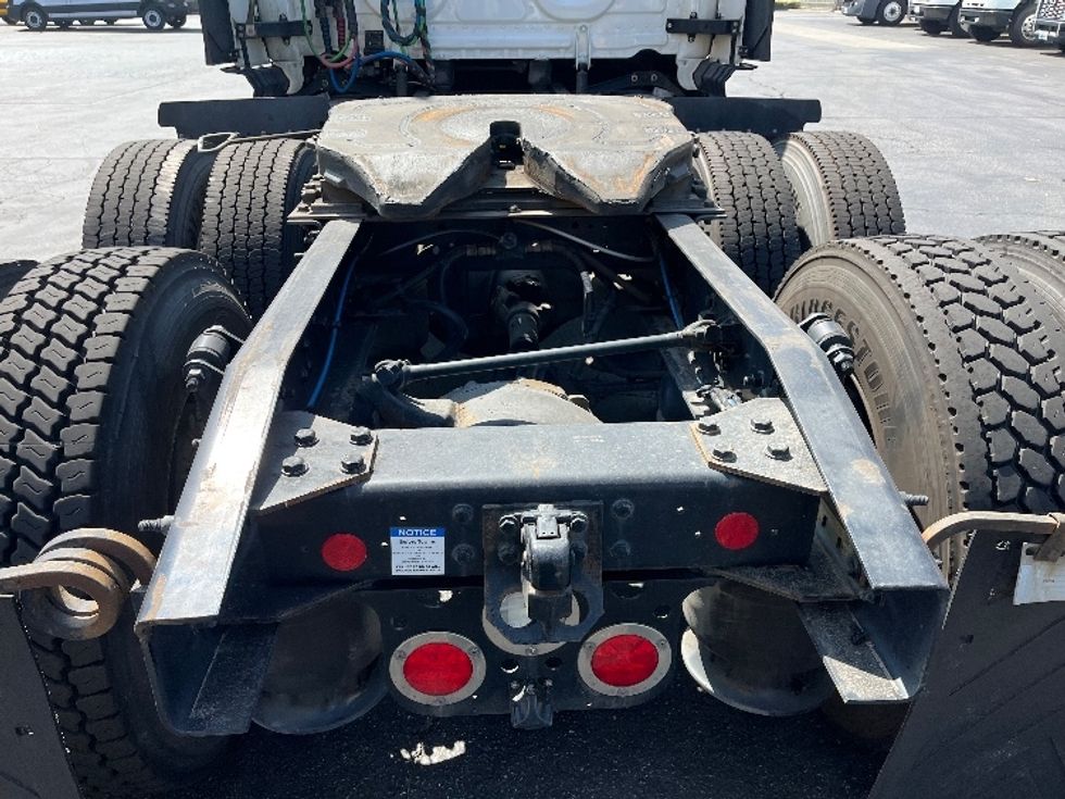 Sleeper Tractor-Heavy Duty Tractors-Freightliner-2023-T12664ST-Torrance-CA-635,809\n\t\tmiles-$ 65,750 - Image 6