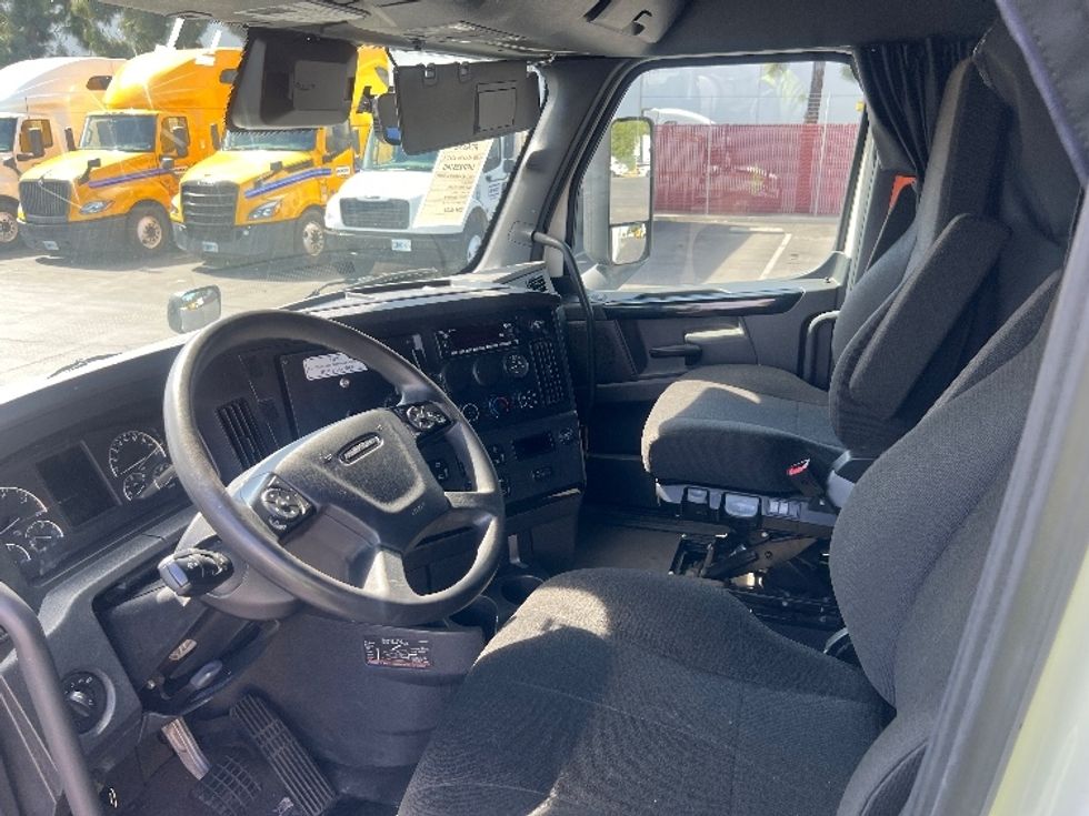 Sleeper Tractor-Heavy Duty Tractors-Freightliner-2023-T12664ST-Torrance-CA-661,825\n\t\tmiles-$ 64,250 - Image 10