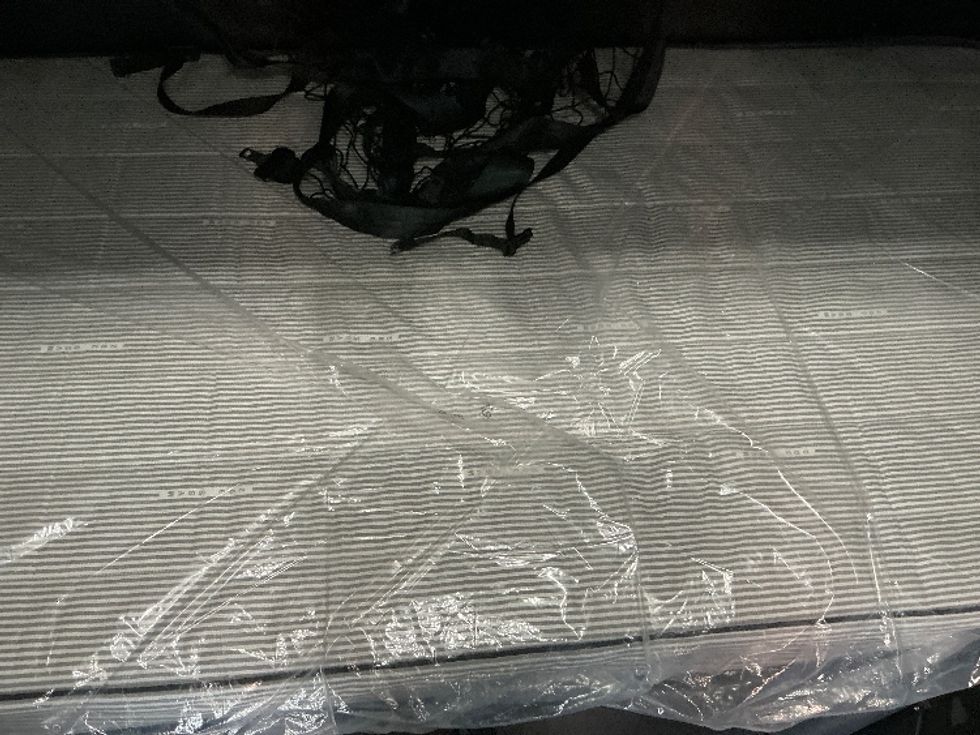 Sleeper Tractor-Heavy Duty Tractors-Freightliner-2023-T12664ST-Torrance-CA-662,615\n\t\tmiles-$ 63,000 - Image 17