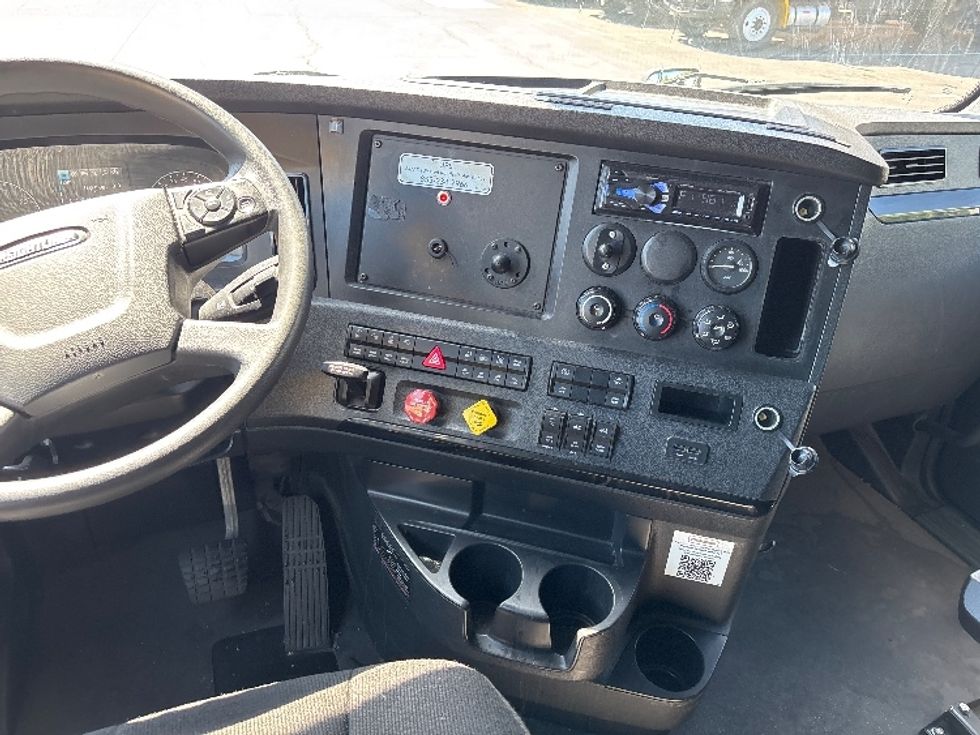 Sleeper Tractor-Heavy Duty Tractors-Freightliner-2023-T12664ST-Torrance-CA-669,578\n\t\tmiles-$ 63,500 - Image 12