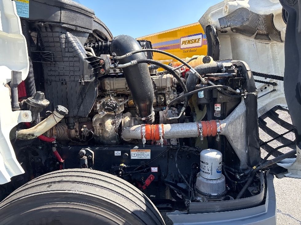 Sleeper Tractor-Heavy Duty Tractors-Freightliner-2023-T12664ST-Torrance-CA-669,578\n\t\tmiles-$ 63,500 - Image 20
