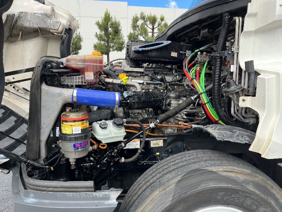 Sleeper Tractor-Heavy Duty Tractors-Freightliner-2023-T12664ST-Torrance-CA-749,220\n\t\tmiles-$ 54,750 - Image 21