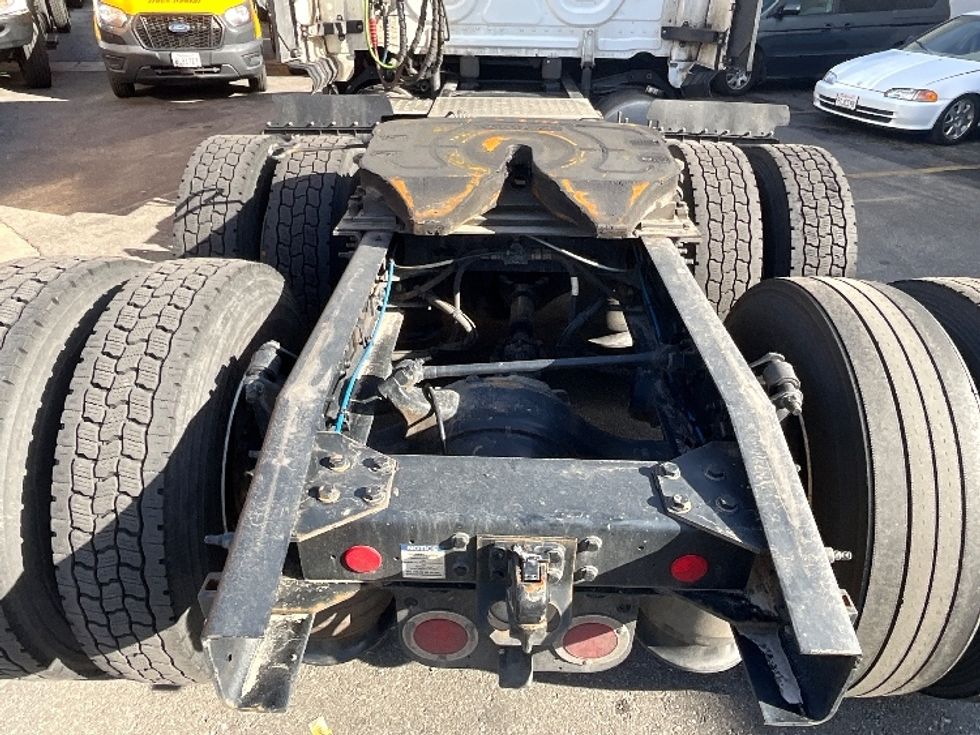 Sleeper Tractor-Heavy Duty Tractors-Freightliner-2023-T12664ST-Torrance-CA-755,870\n\t\tmiles-$ 52,750 - Image 6