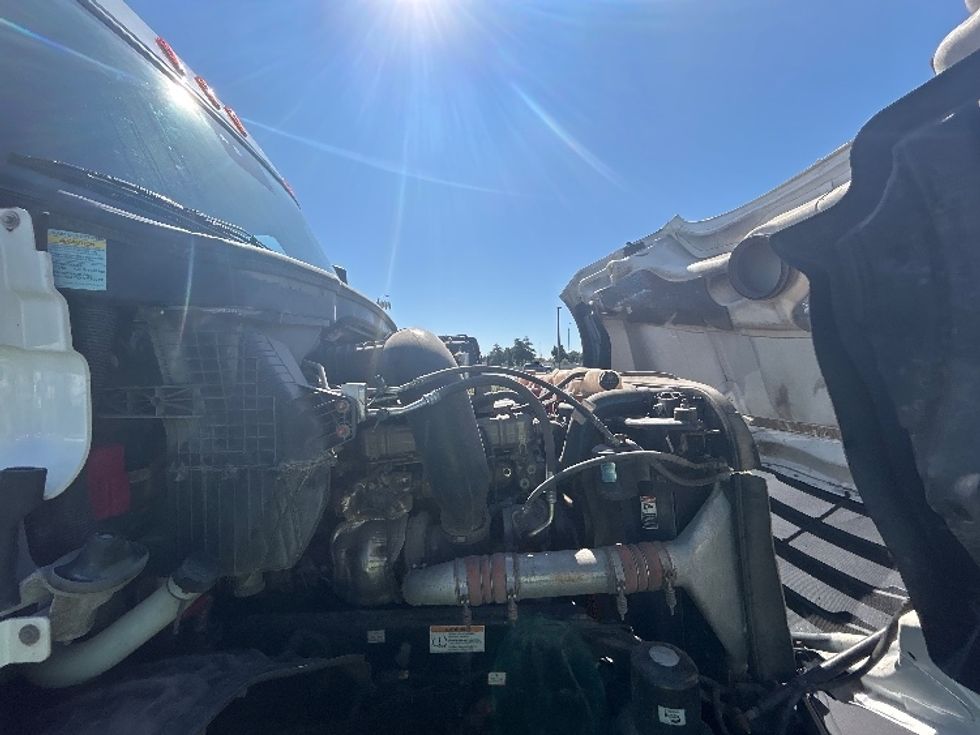 Sleeper Tractor-Heavy Duty Tractors-Freightliner-2023-T12664ST-West Sacramento-CA-635,176\n\t\tmiles-$ 58,750 - Image 20