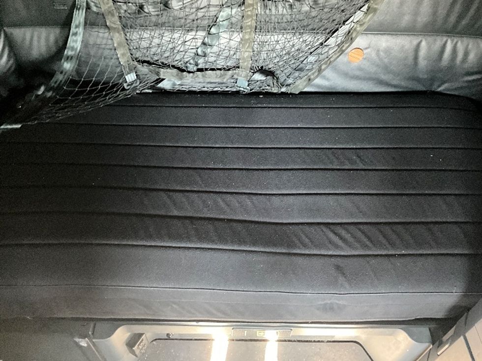 Sleeper Tractor-Heavy Duty Tractors-Freightliner-2023-T12664ST-West Sacramento-CA-637,239\n\t\tmiles-$ 65,750 - Image 17