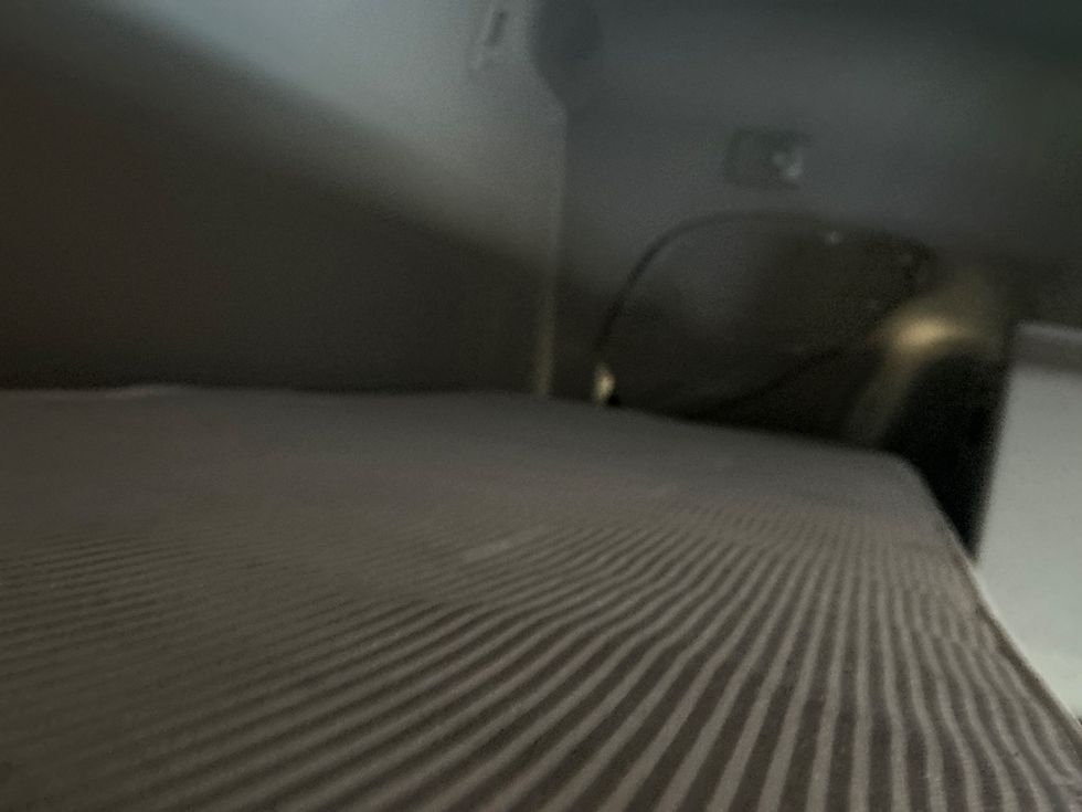 Sleeper Tractor-Heavy Duty Tractors-Freightliner-2023-T12664ST-West Sacramento-CA-666,742\n\t\tmiles-$ 62,500 - Image 17