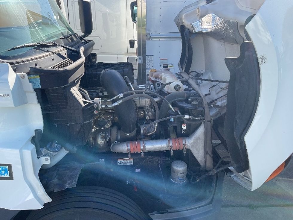 Sleeper Tractor-Heavy Duty Tractors-Freightliner-2023-T12664ST-West Sacramento-CA-757,193\n\t\tmiles-$ 52,500 - Image 20