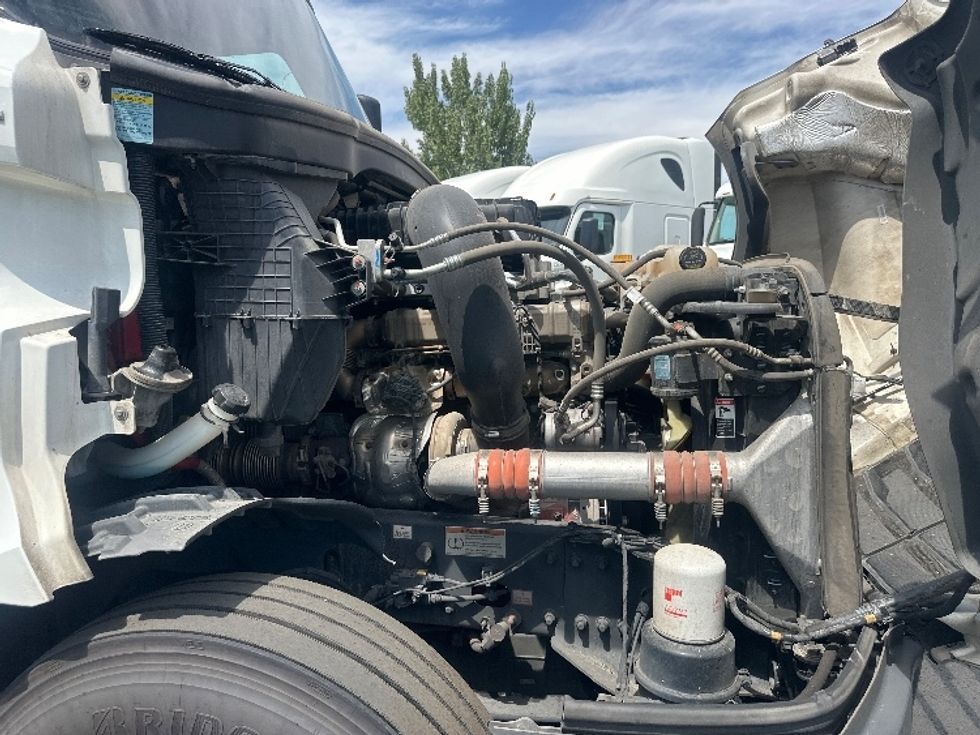 Sleeper Tractor-Heavy Duty Tractors-Freightliner-2023-T12664ST-West Sacramento-CA-825,243\n\t\tmiles-$ 44,500 - Image 20