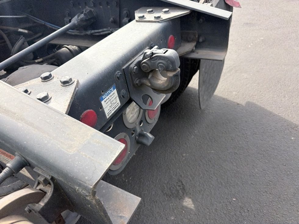 Sleeper Tractor-Heavy Duty Tractors-Freightliner-2023-T12664ST-West Sacramento-CA-838,291\n\t\tmiles-$ 51,750 - Image 22