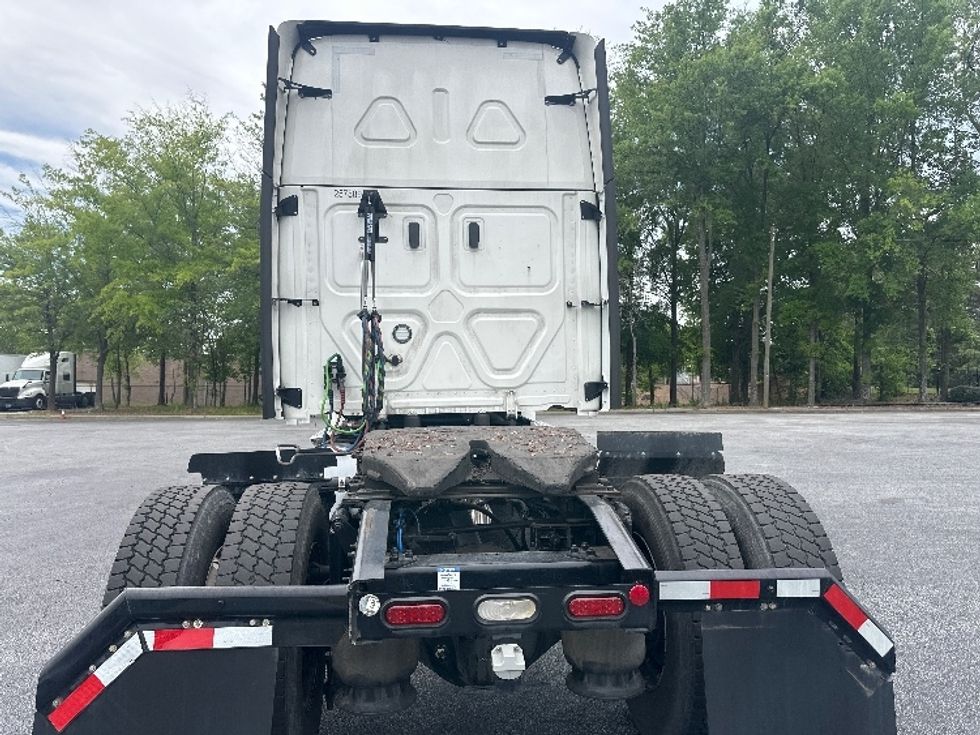 Sleeper Tractor-Heavy Duty Tractors-Freightliner-2024-T12642ST-Forest Park-GA-328,953\n\t\tmiles-$ 101,500 - Image 6