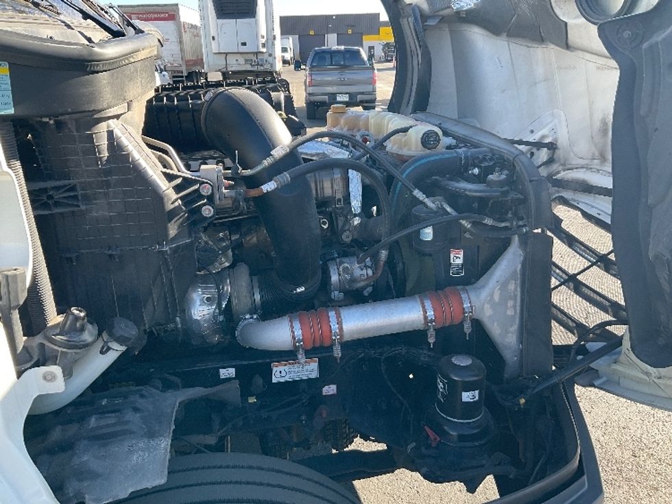 Sleeper Tractor-Heavy Duty Tractors-Freightliner-2024-T12664ST-Colorado Springs-CO-748,754\n\t\tmiles-$ 62,500 - Image 20