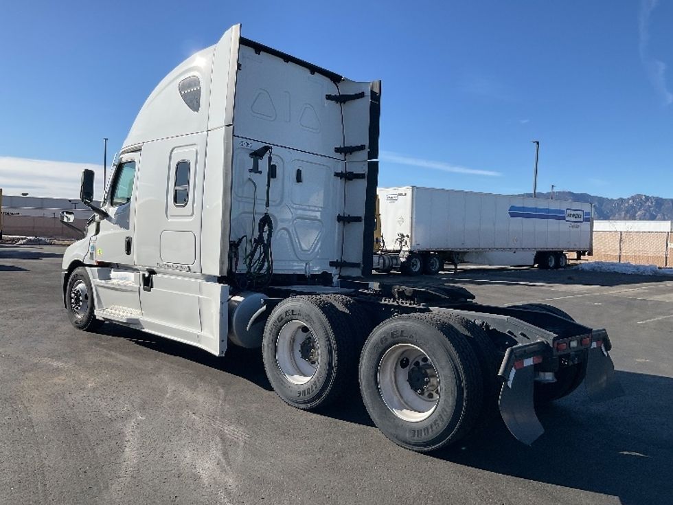 Sleeper Tractor-Heavy Duty Tractors-Freightliner-2024-T12664ST-Colorado Springs-CO-748,754\n\t\tmiles-$ 62,500 - Image 5