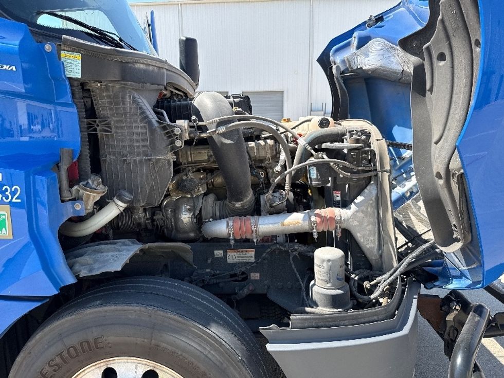 Sleeper Tractor-Heavy Duty Tractors-Freightliner-2024-T12664ST-Denton-TX-584,334\n\t\tmiles-$ 90,000 - Image 20