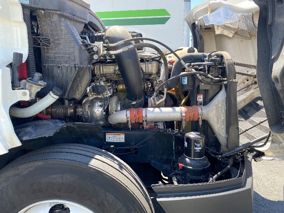 Sleeper Tractor-Heavy Duty Tractors-Freightliner-2024-T12664ST-Fontana-CA-750,800\n\t\tmiles-$ 65,000 - Image 20