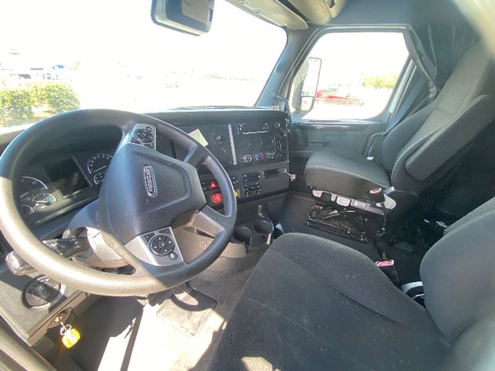 Sleeper Tractor-Heavy Duty Tractors-Freightliner-2024-T12664ST-Fontana-CA-847,850\n\t\tmiles-$ 53,750 - Image 10