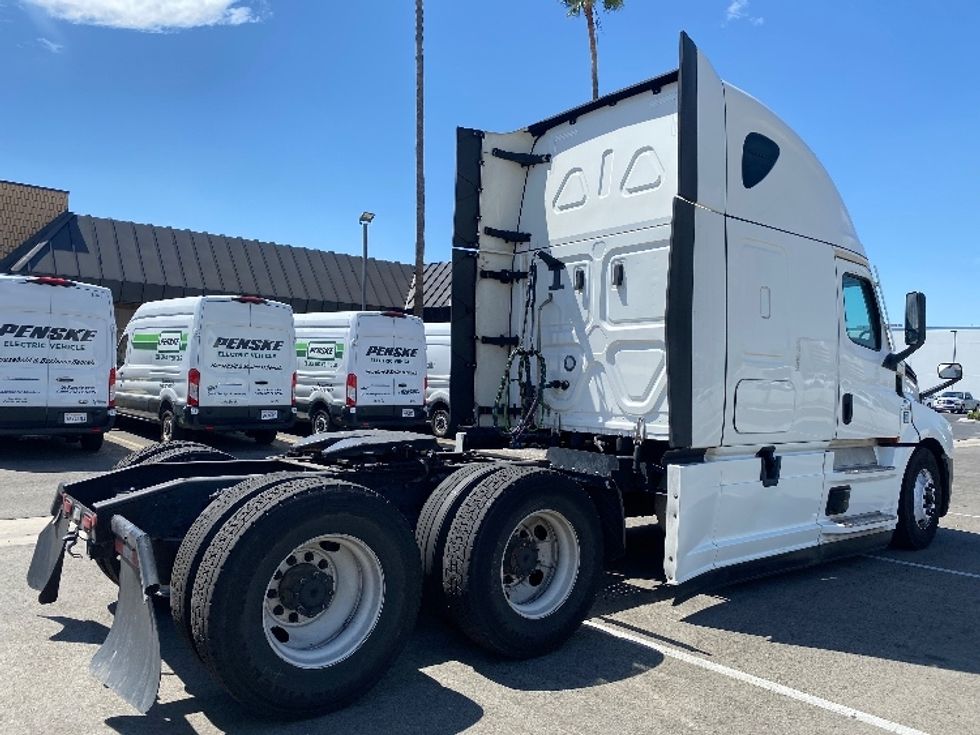 Sleeper Tractor-Heavy Duty Tractors-Freightliner-2024-T12664ST-Fontana-CA-847,850\n\t\tmiles-$ 53,750 - Image 7