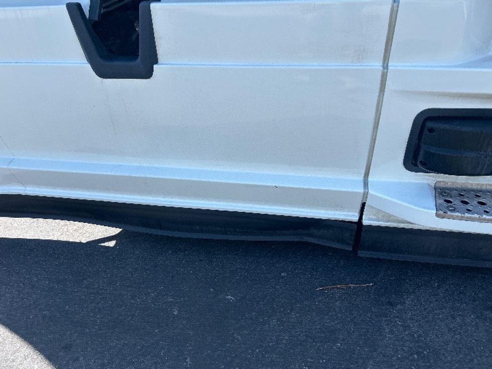 Sleeper Tractor-Heavy Duty Tractors-Freightliner-2024-T12664ST-Fontana-CA-868,088\n\t\tmiles-$ 51,500 - Image 22