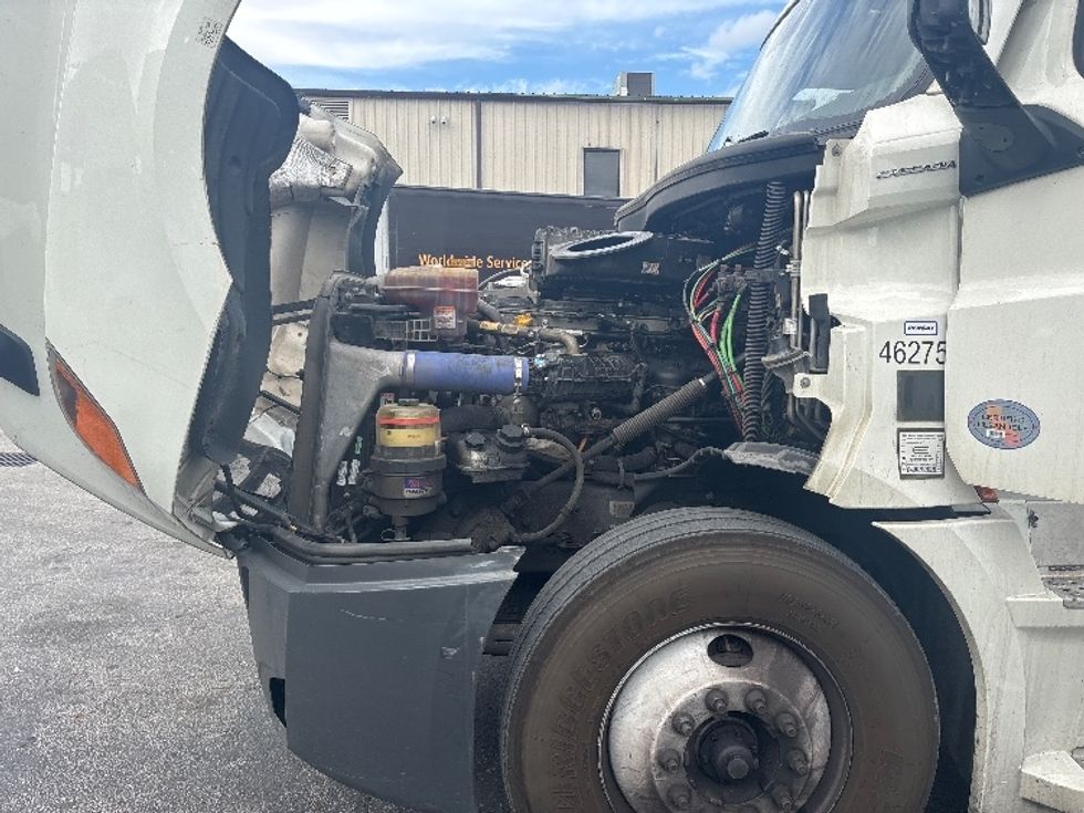 Sleeper Tractor-Heavy Duty Tractors-Freightliner-2024-T12664ST-Medley-FL-712,683\n\t\tmiles-$ 60,500 - Image 21