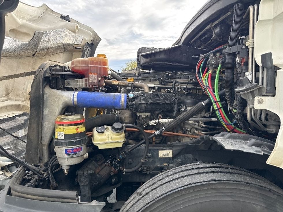Sleeper Tractor-Heavy Duty Tractors-Freightliner-2024-T12664ST-Salt Lake City-UT-885,017\n\t\tmiles-$ 54,000 - Image 21
