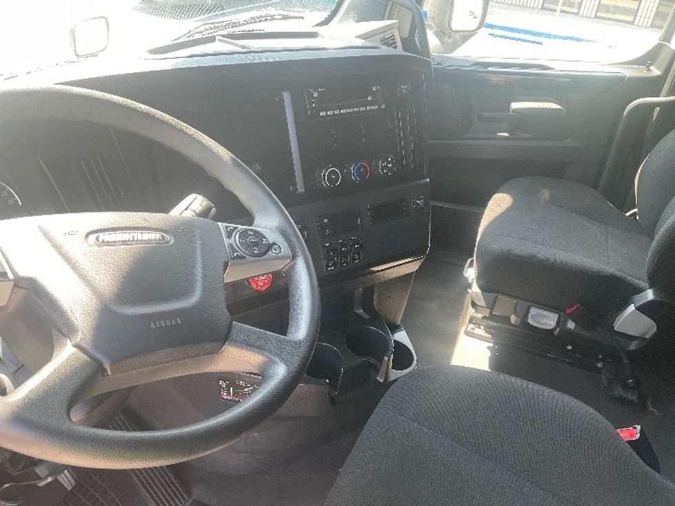 Sleeper Tractor-Heavy Duty Tractors-Freightliner-2024-T12664ST-Torrance-CA-617,816\n\t\tmiles-$ 83,500 - Image 10