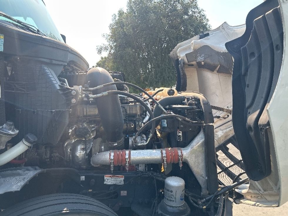 Sleeper Tractor-Heavy Duty Tractors-Freightliner-2024-T12664ST-Torrance-CA-617,816\n\t\tmiles-$ 83,500 - Image 20