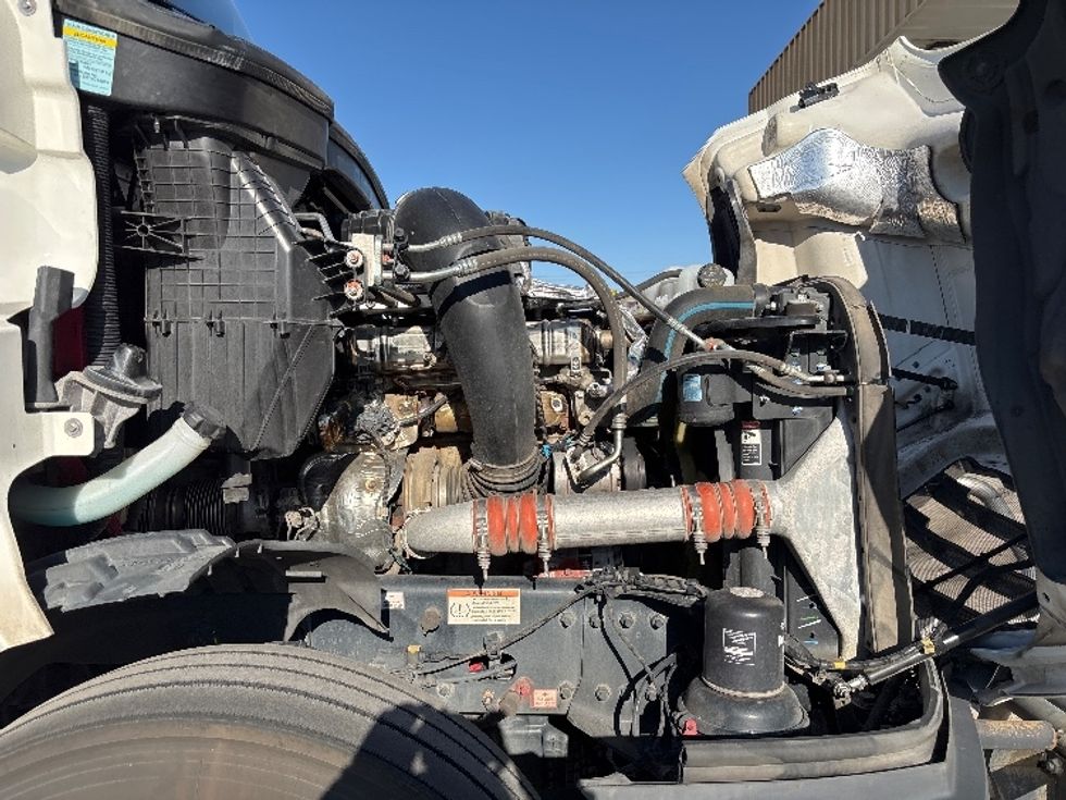 Sleeper Tractor-Heavy Duty Tractors-Freightliner-2024-T12664ST-West Fargo-ND-544,941\n\t\tmiles-$ 77,500 - Image 20