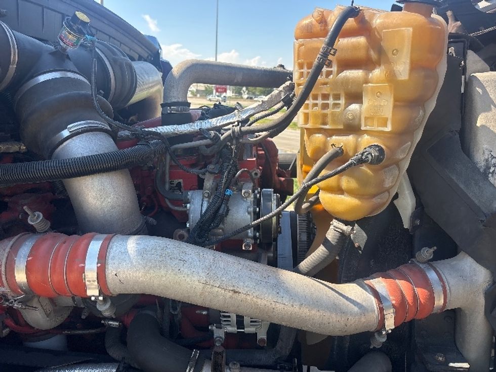 Sleeper Tractor-Heavy Duty Tractors-International-2017-LONESTAR-Houston-TX-385,037\n\t\tmiles-$ 71,000 - Image 18