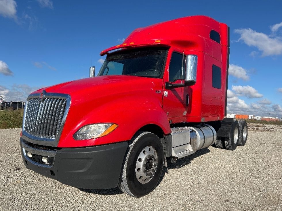 Sleeper Tractor-Heavy Duty Tractors-International-2018-LT625-Sturtevant-WI-329,755\n\t\tmiles-$ 45,000 - Image 3