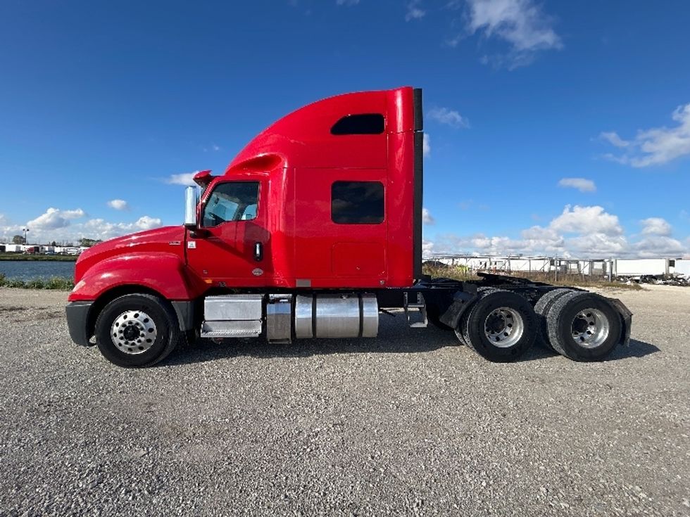 Sleeper Tractor-Heavy Duty Tractors-International-2018-LT625-Sturtevant-WI-329,755\n\t\tmiles-$ 45,000 - Image 4