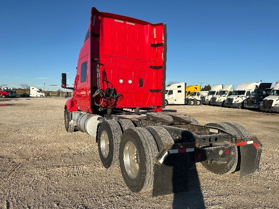 Sleeper Tractor-Heavy Duty Tractors-International-2018-LT625-Sturtevant-WI-337,415\n\t\tmiles-$ 44,500 - Image 5