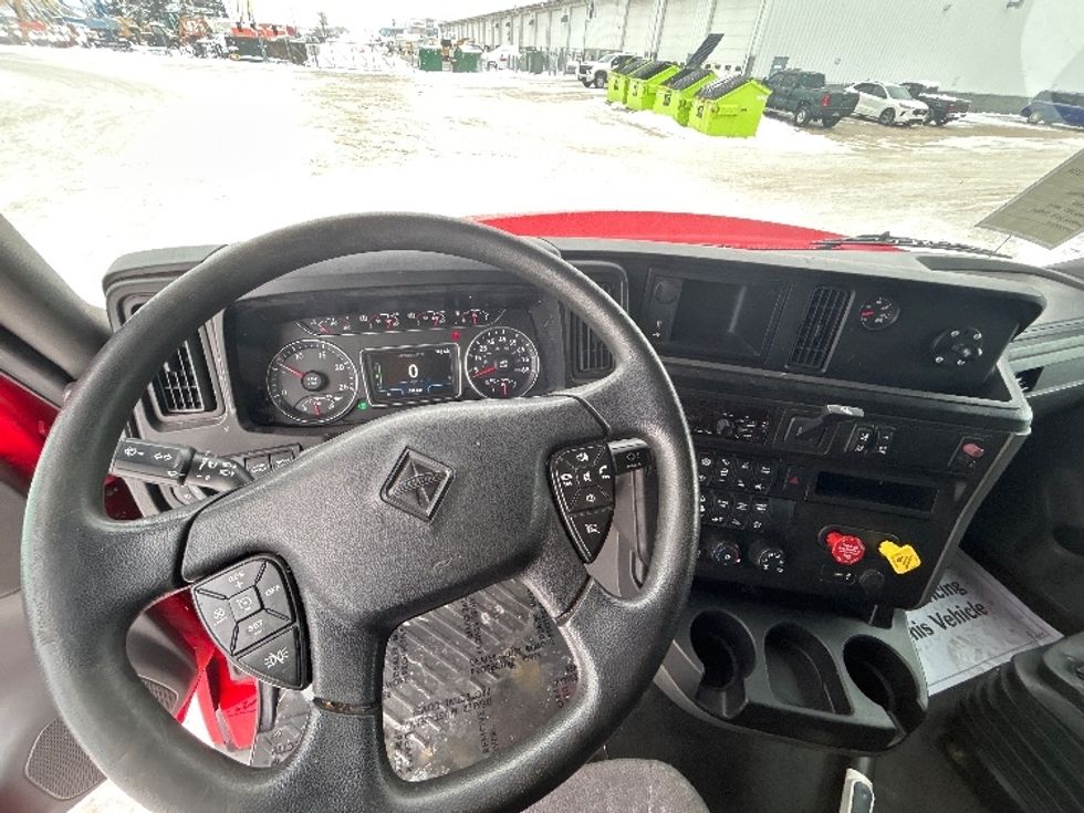 Sleeper Tractor-Heavy Duty Tractors-International-2018-LT625-Sturtevant-WI-339,626\n\t\tmiles-$ 42,250 - Image 11