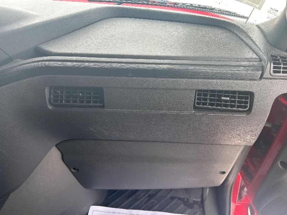 Sleeper Tractor-Heavy Duty Tractors-International-2018-LT625-Sturtevant-WI-339,626\n\t\tmiles-$ 42,250 - Image 14