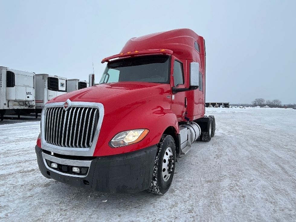 Sleeper Tractor-Heavy Duty Tractors-International-2018-LT625-Sturtevant-WI-339,626\n\t\tmiles-$ 42,250 - Image 3