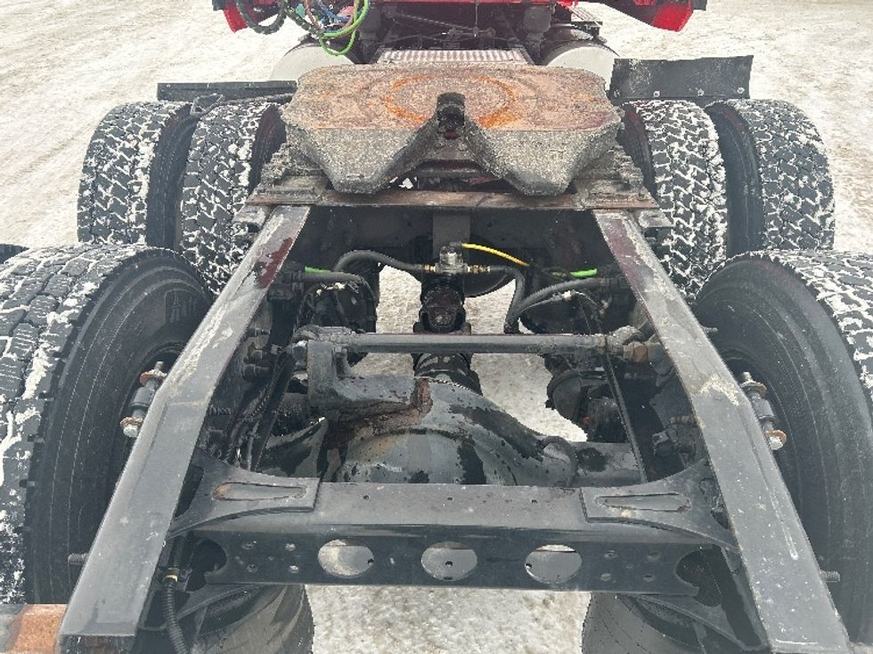 Sleeper Tractor-Heavy Duty Tractors-International-2018-LT625-Sturtevant-WI-339,626\n\t\tmiles-$ 42,250 - Image 6