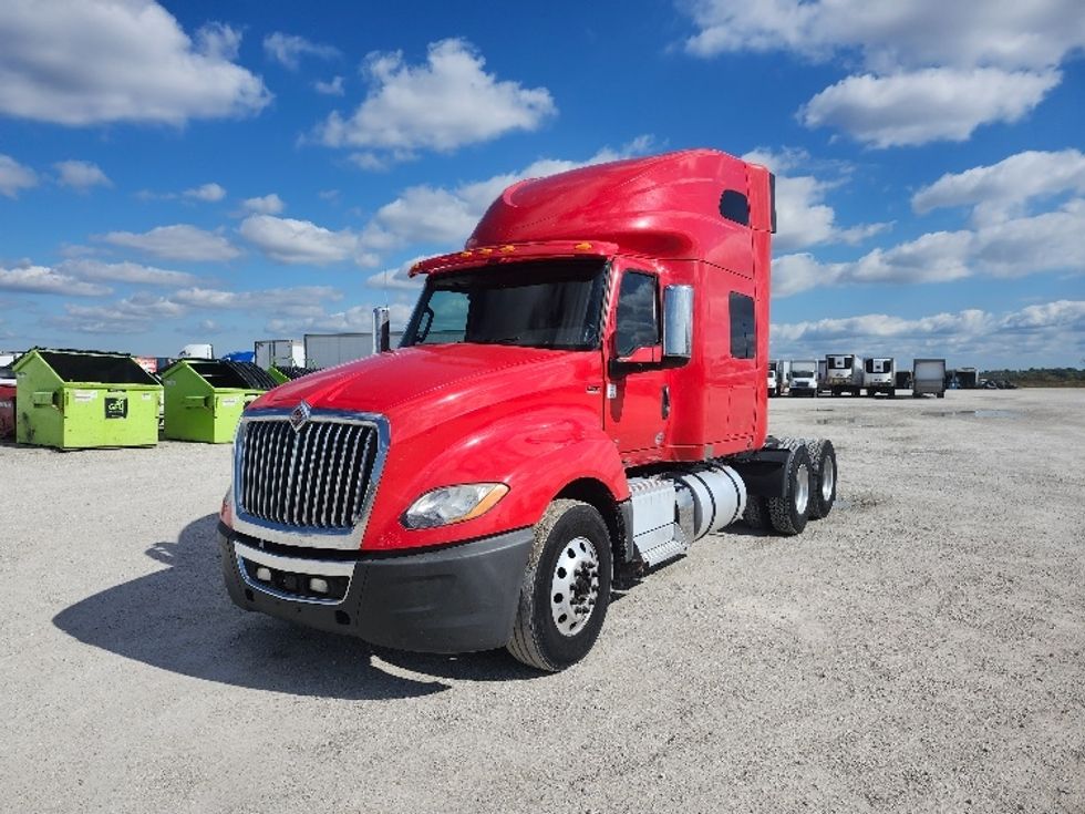 Sleeper Tractor-Heavy Duty Tractors-International-2018-LT625-Sturtevant-WI-351,907\n\t\tmiles-$ 41,750 - Image 3