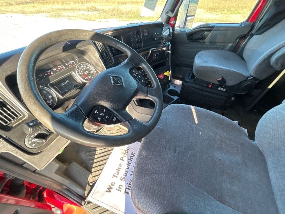 Sleeper Tractor-Heavy Duty Tractors-International-2018-LT625-Sturtevant-WI-383,395\n\t\tmiles-$ 38,000 - Image 10