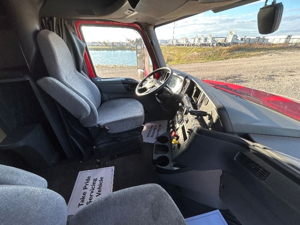 Sleeper Tractor-Heavy Duty Tractors-International-2018-LT625-Sturtevant-WI-383,395\n\t\tmiles-$ 38,000 - Image 15