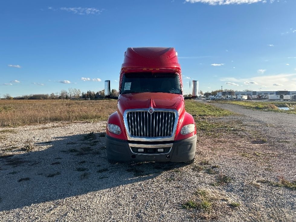 Sleeper Tractor-Heavy Duty Tractors-International-2018-LT625-Sturtevant-WI-383,395\n\t\tmiles-$ 38,000 - Image 2