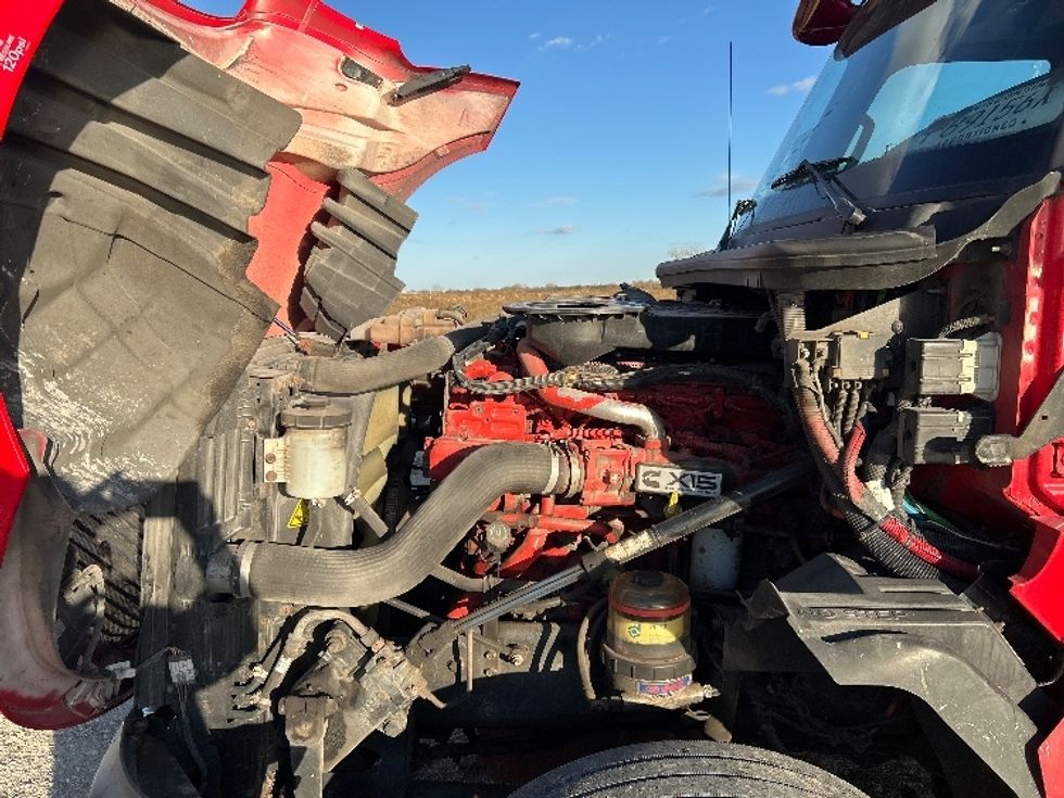 Sleeper Tractor-Heavy Duty Tractors-International-2018-LT625-Sturtevant-WI-383,395\n\t\tmiles-$ 38,000 - Image 21