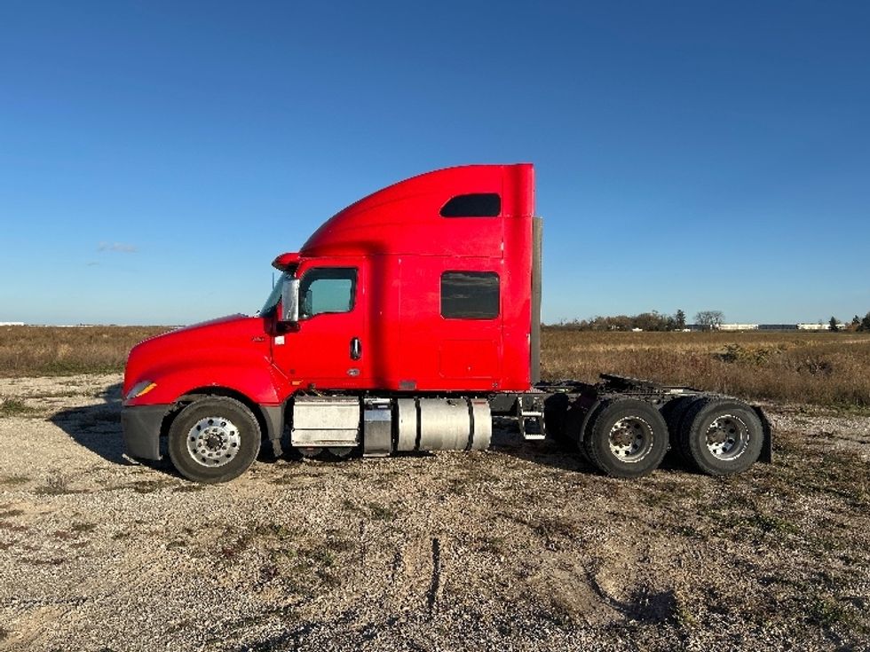 Sleeper Tractor-Heavy Duty Tractors-International-2018-LT625-Sturtevant-WI-383,395\n\t\tmiles-$ 38,000 - Image 4