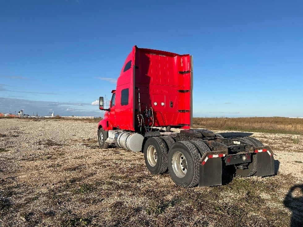 Sleeper Tractor-Heavy Duty Tractors-International-2018-LT625-Sturtevant-WI-383,395\n\t\tmiles-$ 38,000 - Image 5