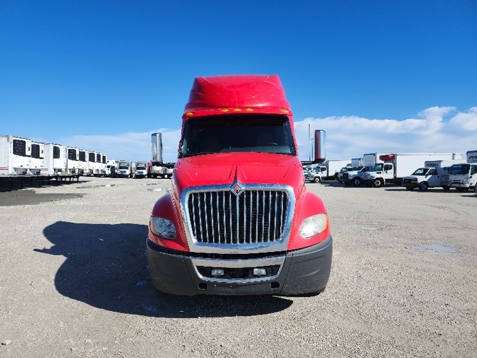 Sleeper Tractor-Heavy Duty Tractors-International-2018-LT625-Sturtevant-WI-385,994\n\t\tmiles-$ 43,000 - Image 2