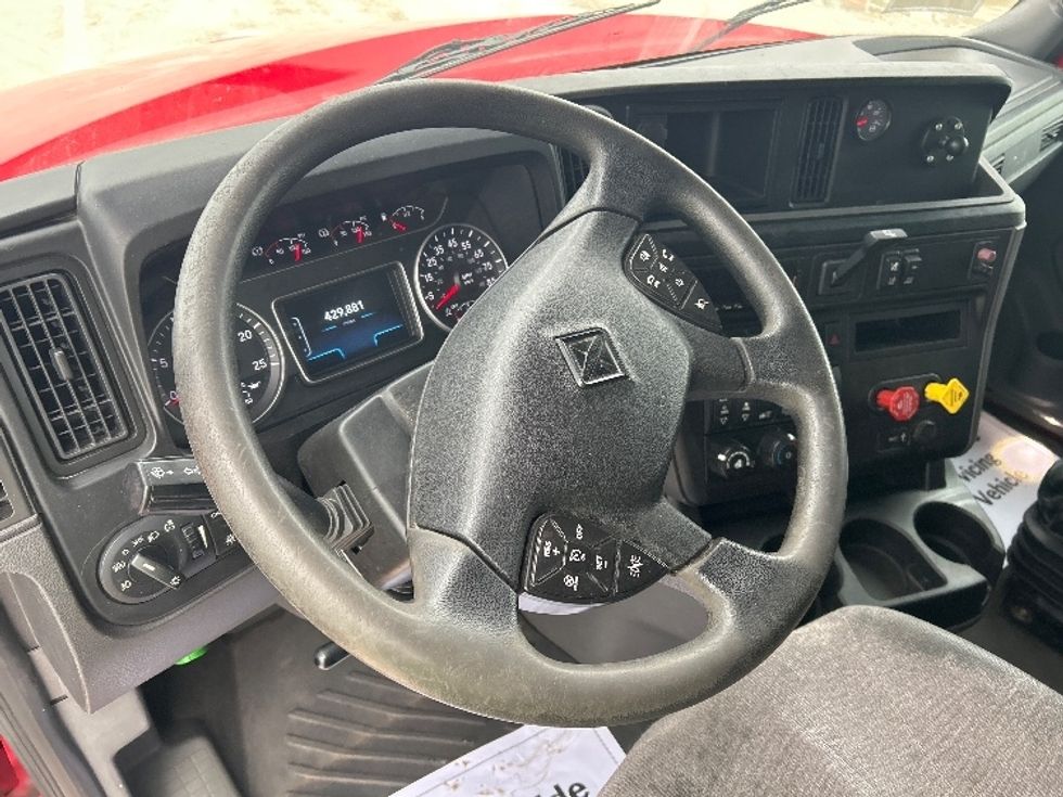 Sleeper Tractor-Heavy Duty Tractors-International-2018-LT625-Sturtevant-WI-429,880\n\t\tmiles-$ 38,750 - Image 10