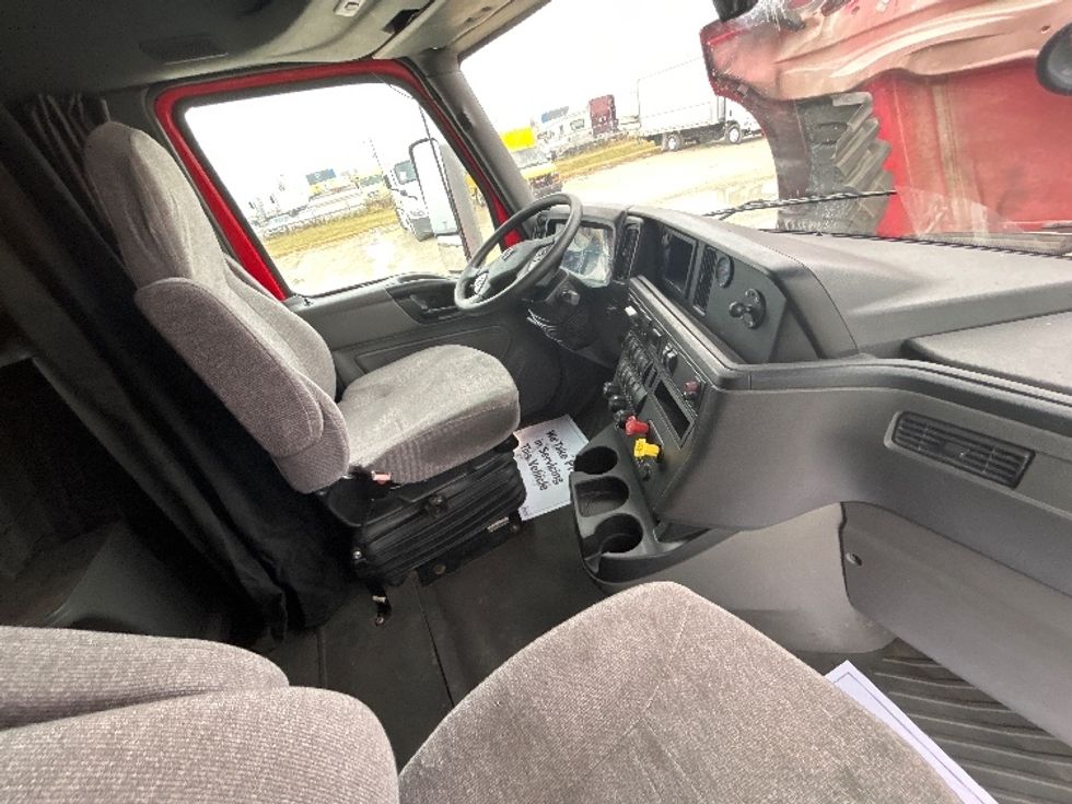 Sleeper Tractor-Heavy Duty Tractors-International-2018-LT625-Sturtevant-WI-429,880\n\t\tmiles-$ 38,750 - Image 15