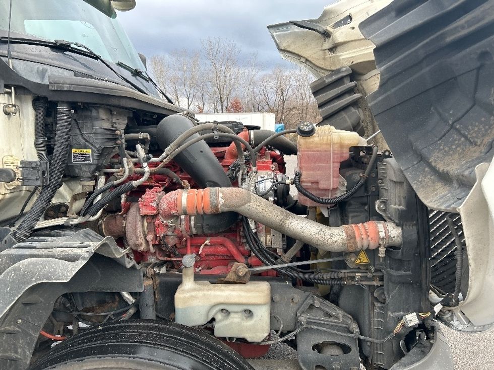 Sleeper Tractor-Heavy Duty Tractors-International-2019-LT625-Akron-OH-320,179\n\t\tmiles-$ 47,000 - Image 20