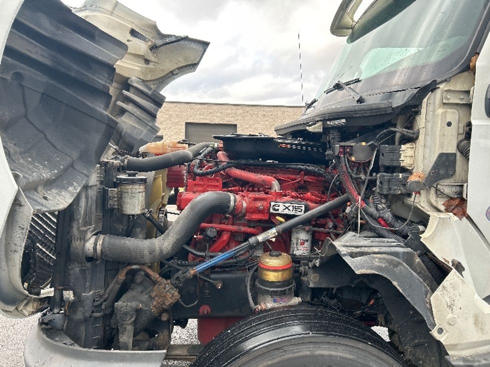 Sleeper Tractor-Heavy Duty Tractors-International-2019-LT625-Akron-OH-320,179\n\t\tmiles-$ 47,000 - Image 21