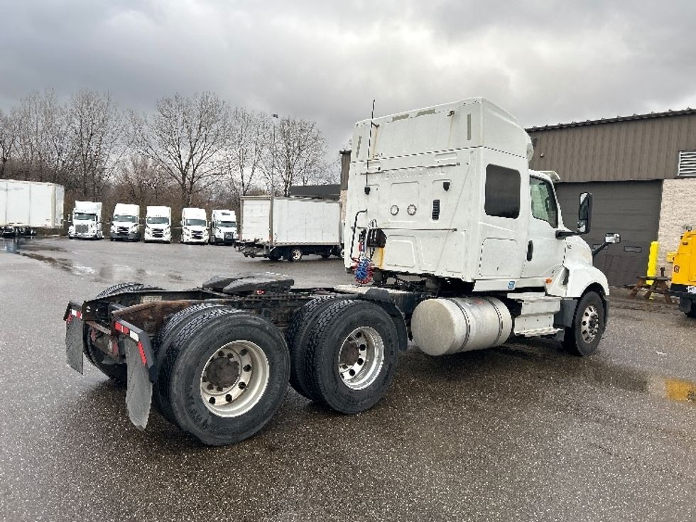 Sleeper Tractor-Heavy Duty Tractors-International-2019-LT625-Akron-OH-320,179\n\t\tmiles-$ 47,000 - Image 7