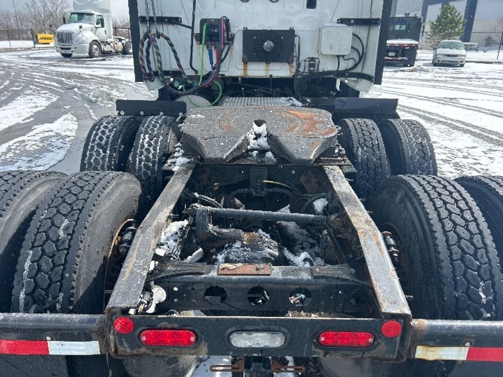 Sleeper Tractor-Heavy Duty Tractors-International-2019-LT625-Akron-OH-330,819\n\t\tmiles-$ 49,250 - Image 6