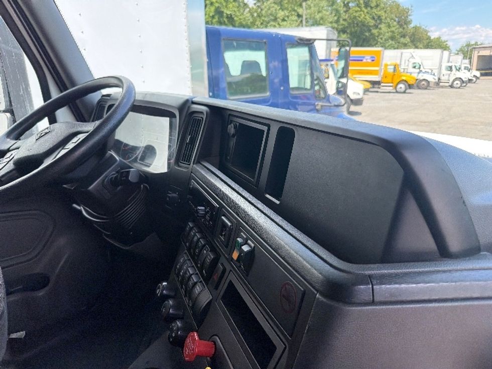 Sleeper Tractor-Heavy Duty Tractors-International-2019-LT625-Alexandria-VA-360,305\n\t\tmiles-$ 48,750 - Image 13