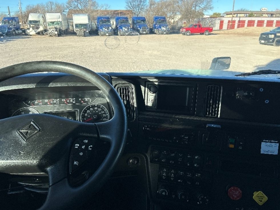 Sleeper Tractor-Heavy Duty Tractors-International-2019-LT625-Amarillo-TX-515,021\n\t\tmiles-$ 37,750 - Image 11